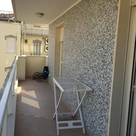Apartment La Marina